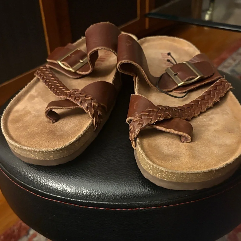 SOLEPLAY brown leather men’s stylish Sandals with braided strap, made in India